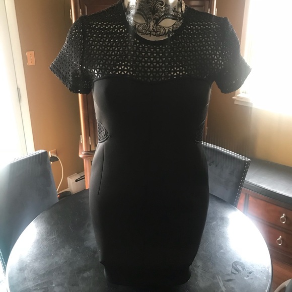 Woman’s Sheath Dress - Picture 2 of 2